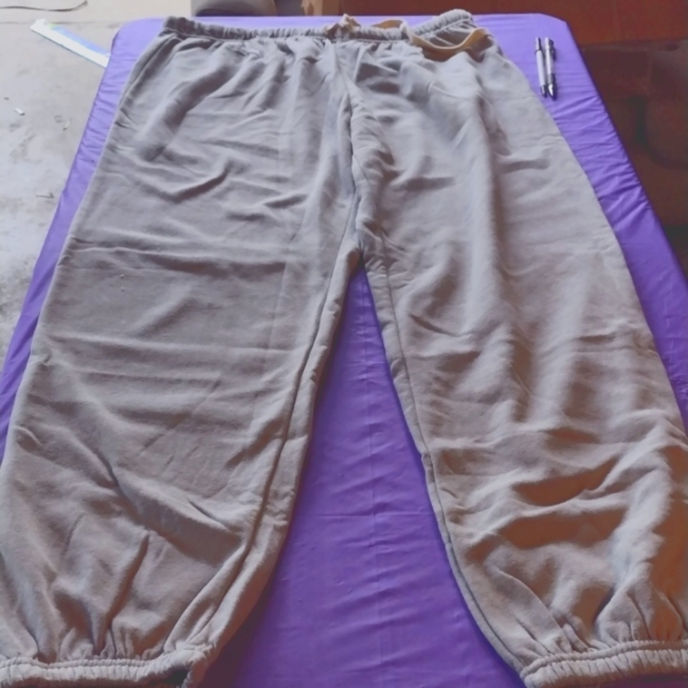 new gray men's sweatpants